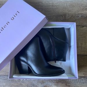 Madden Girl Klicck Western Booties 9M